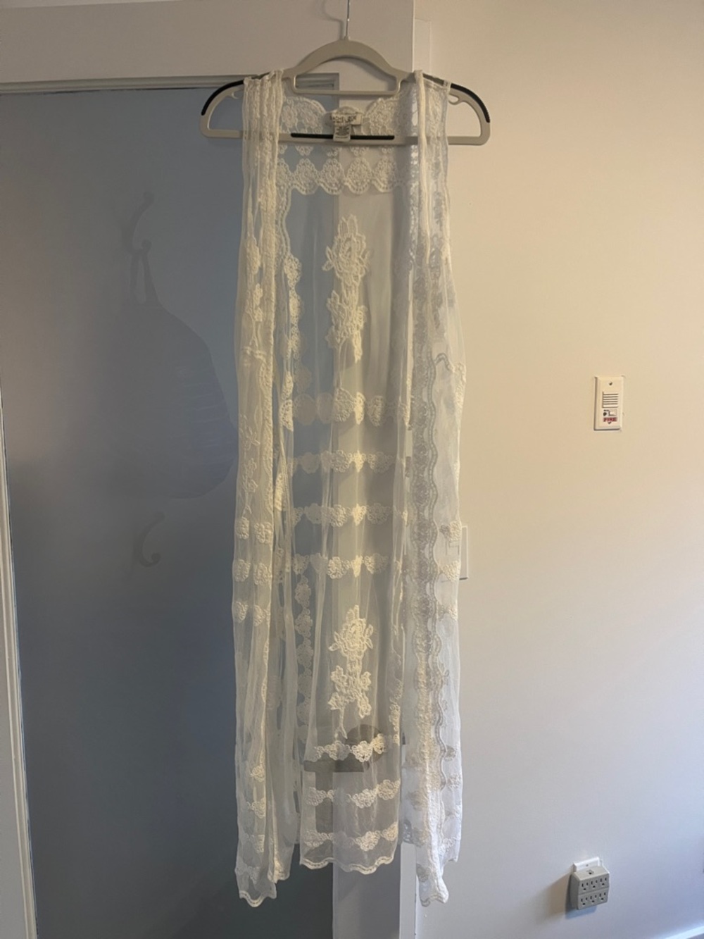 Rachel Zoe White Sheer Lace Duster Vest